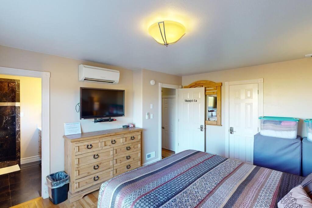 Tacit Shadow Resort Shangri-La King Suite, Gym, Coffee Bar, Hot-Tub, Free Laundry, Food Available Parowan Eksteriør bilde